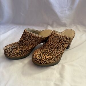 Leopard Print Mule Clog Heels - Women's Leopard